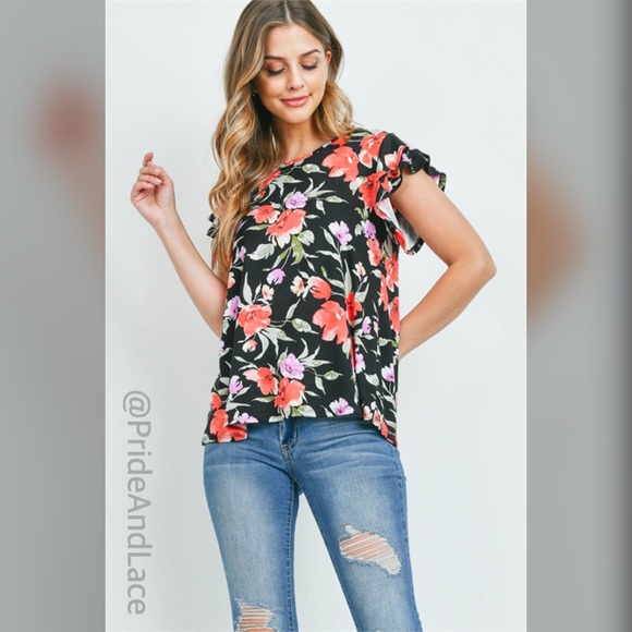 LAST 2️⃣ PAINTERLY FLORAL PRINT CAP SLEEVE TOP - Picture 2 of 5